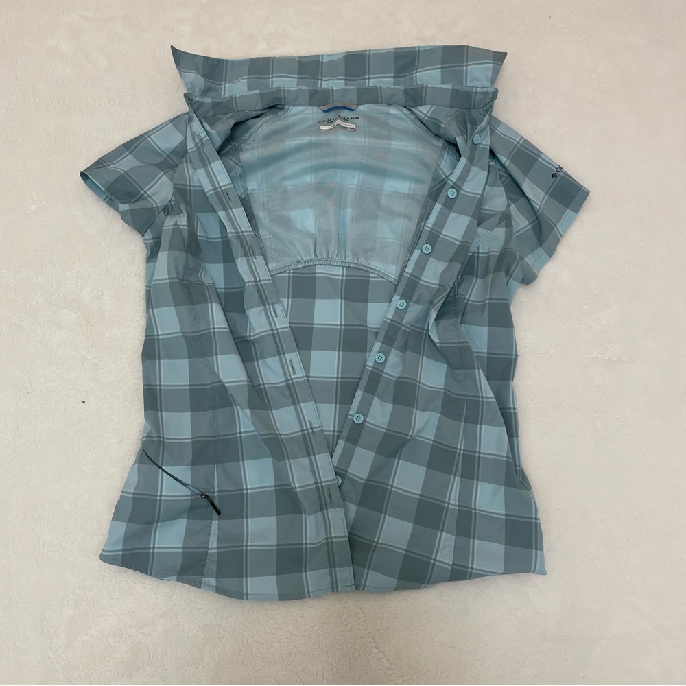 Columbia Sportswear Company  teal Plaid Short Sleeve Shirt. SMALL - Picture 12 of 12